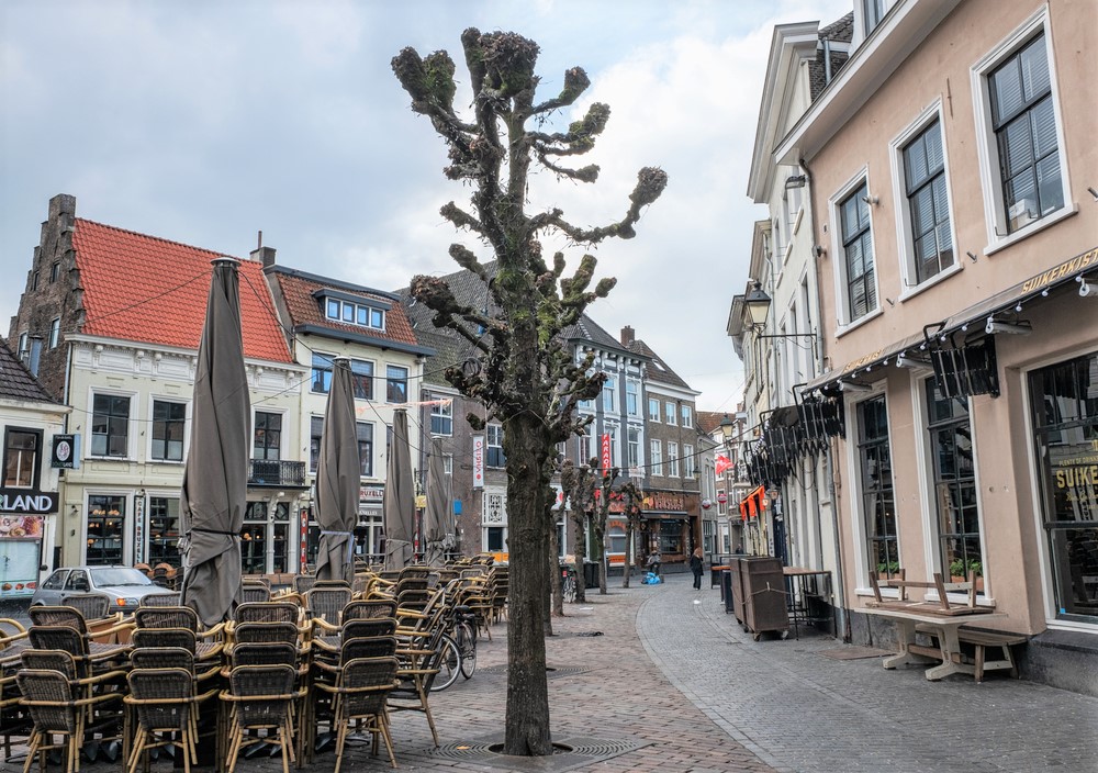 Advies aan kabinet: houd horeca gesloten tot 16 mei