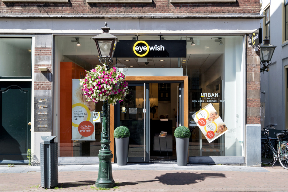 GrandVision zet huurbetaling 600 winkels voorlopig stil