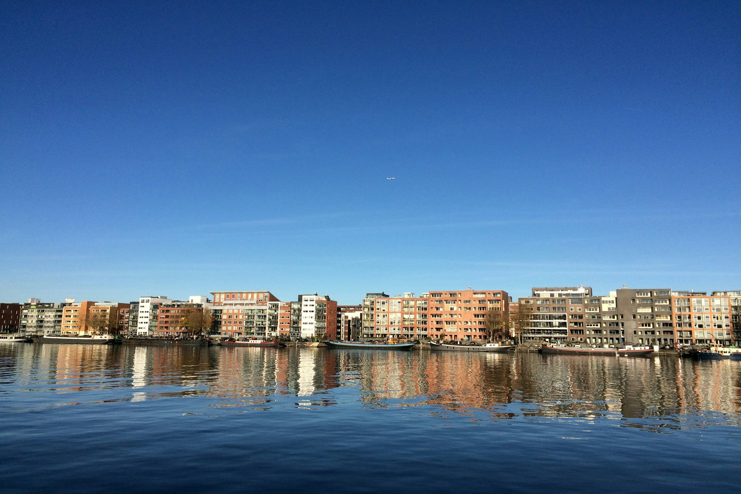 Appartementen op het Java-eiland in Amsterdam. Foto: Shutterstock