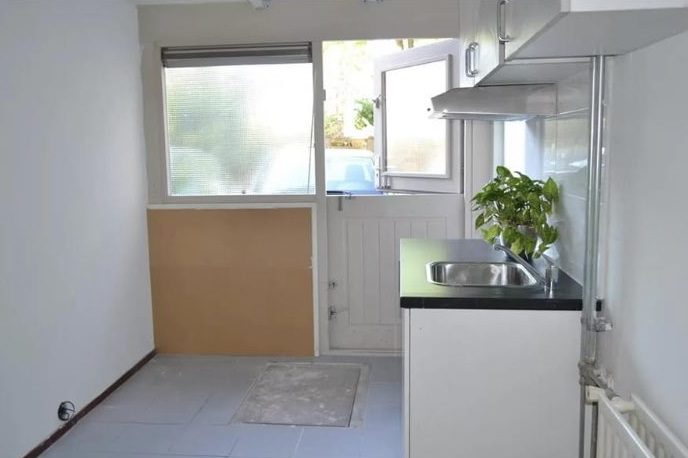 De gewraakte tot studio omgebouwde garage in Rotterdam