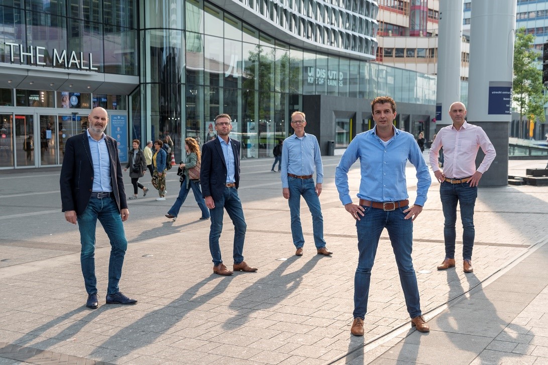 Van links naar rechts: Hans Zimmer, Marc Majolée, Remko Bak, Jeroen Rooze – van Leijden, Jaap Kaai. Fotograaf: Rutger Lamers