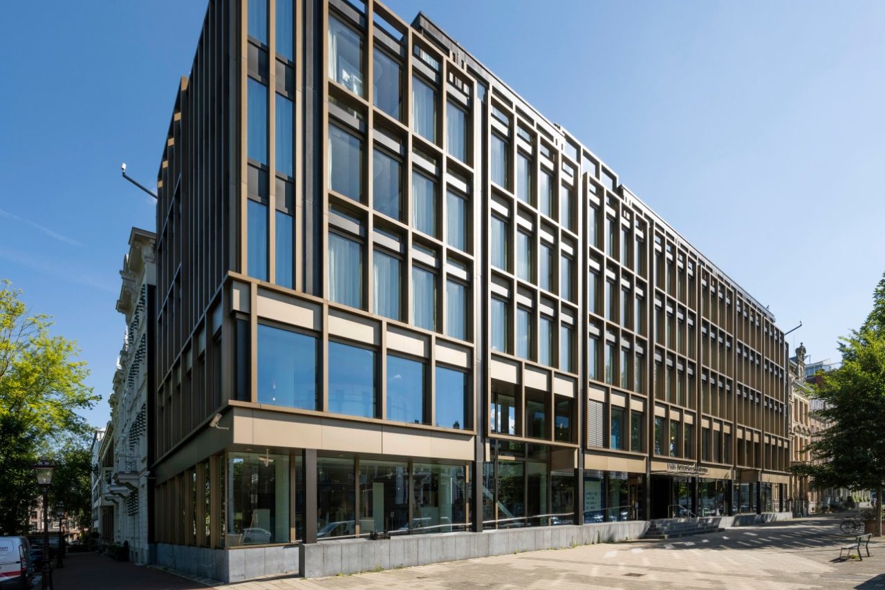 Het bezoekerscentrum van de Nederlandsche Bank aan de Sarphatistraat 1 in Amsterdam