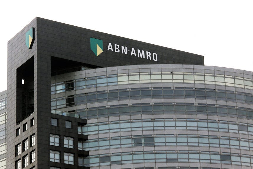 Het hoofdkantoor van ABN Amro op de Zuidas in Amsterdam