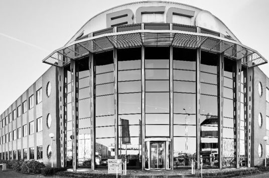 Een dc van Crossbay in Schiphol-Rijk. 