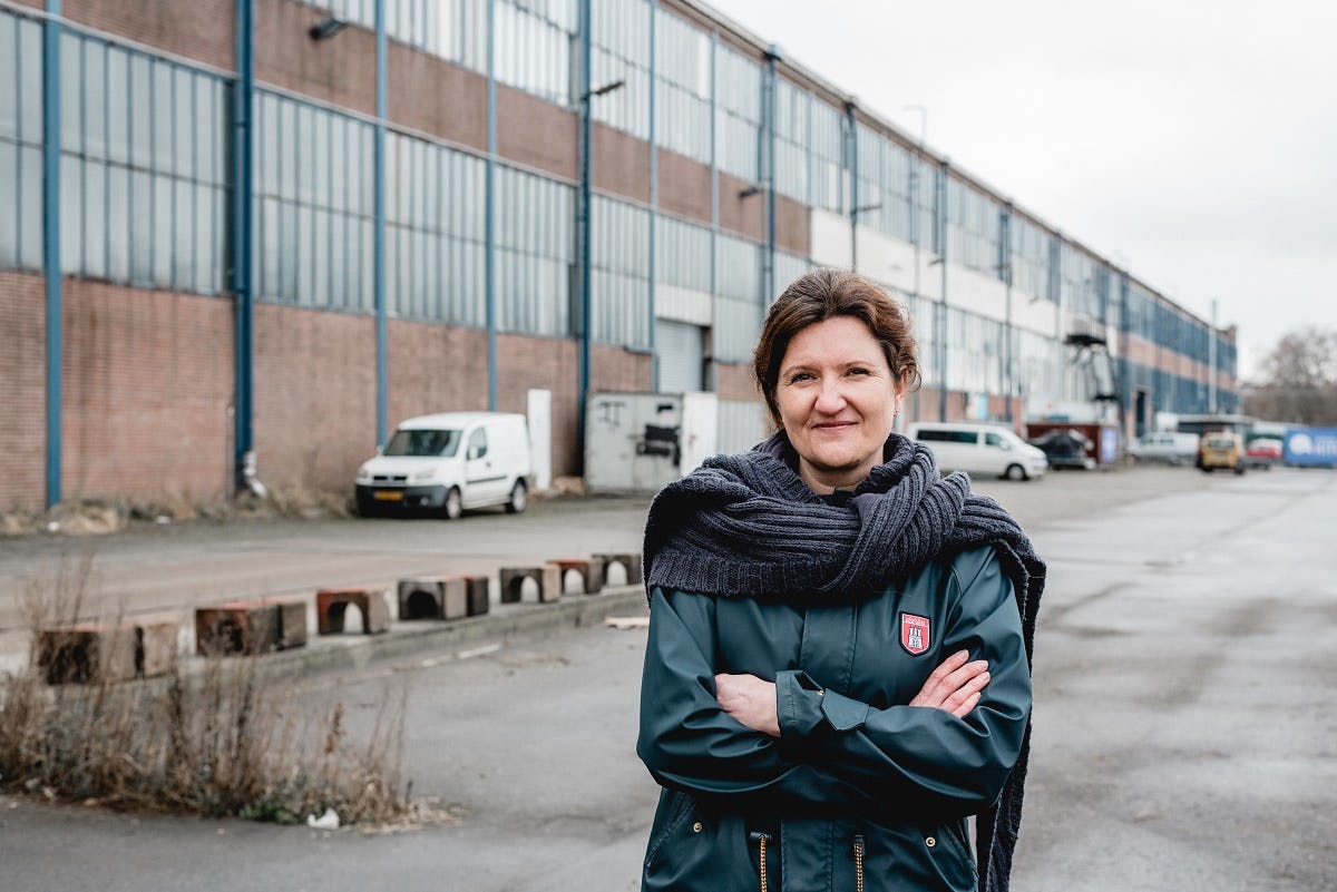 Olga Wagenaar over het Kabeldistrict: ‘Ooit had deze plek een belangrijke functie in de stad, als de Nederlandse Kabelfabriek. Nu proberen we hier weer een toekomstperspectief neer te zetten.’ 