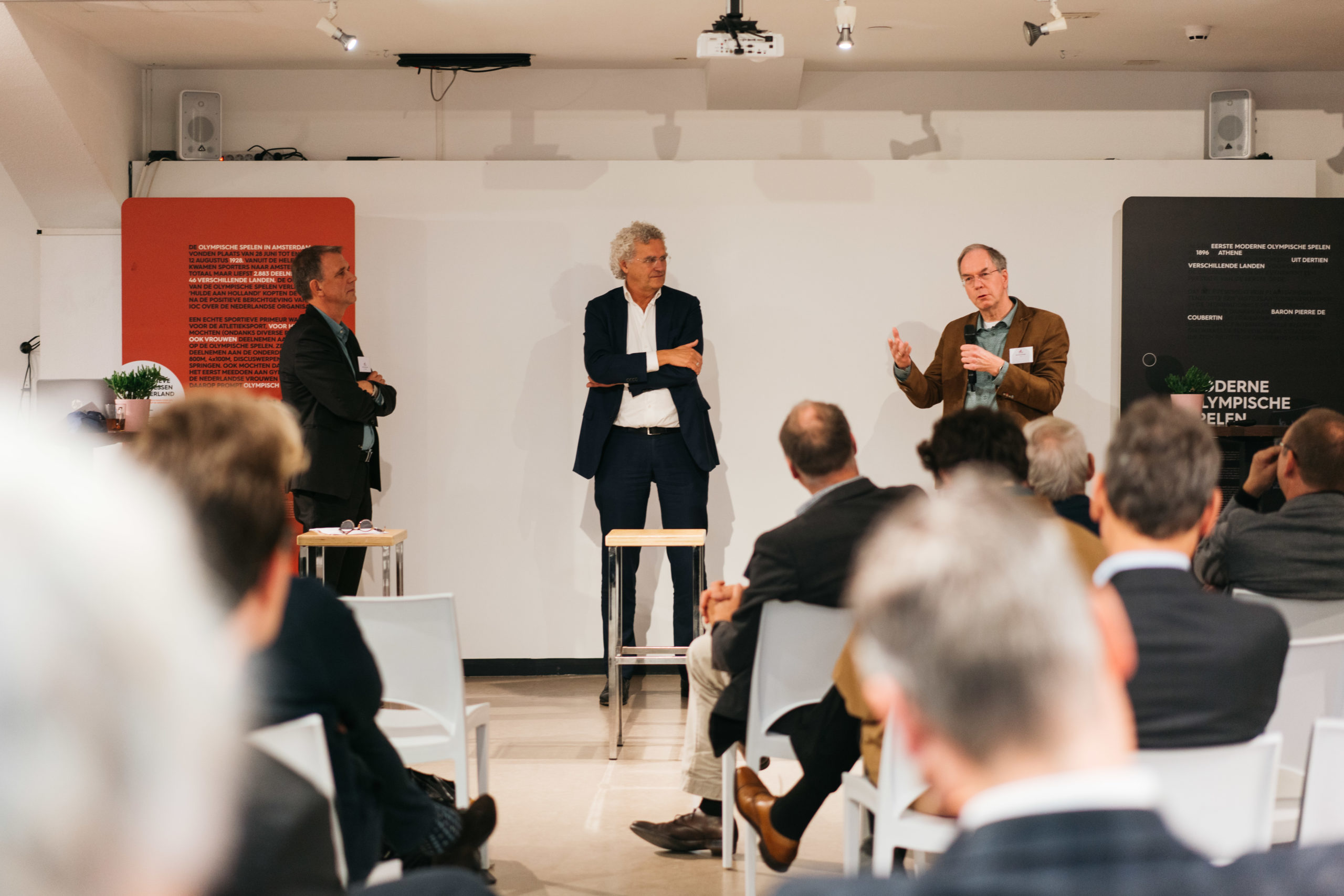 Van links naar rechts Peter Boelhouwer, Johan Conijn en Jan Rouwendal. Beeld: Kyra Hehenkamp