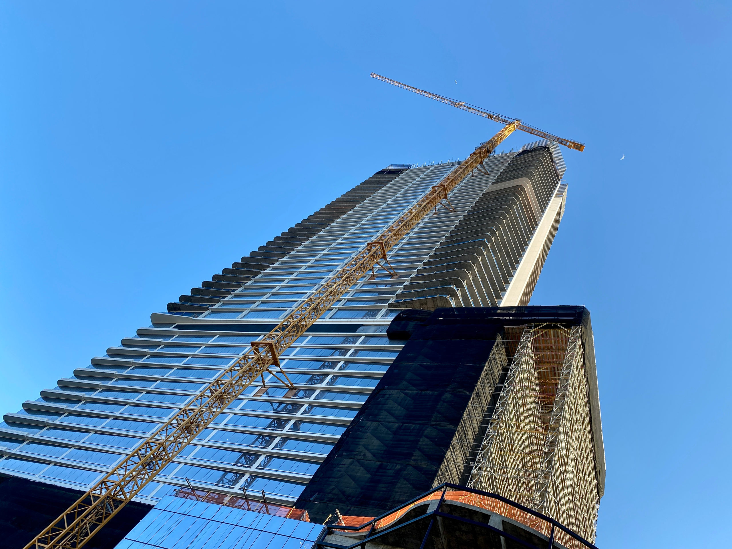 Een nieuwe wolkenkrabber bij Oceanwide Plaza in Los Angeles. Oceanwide is de eigenaar en de ontwikkelaar van het complex.  