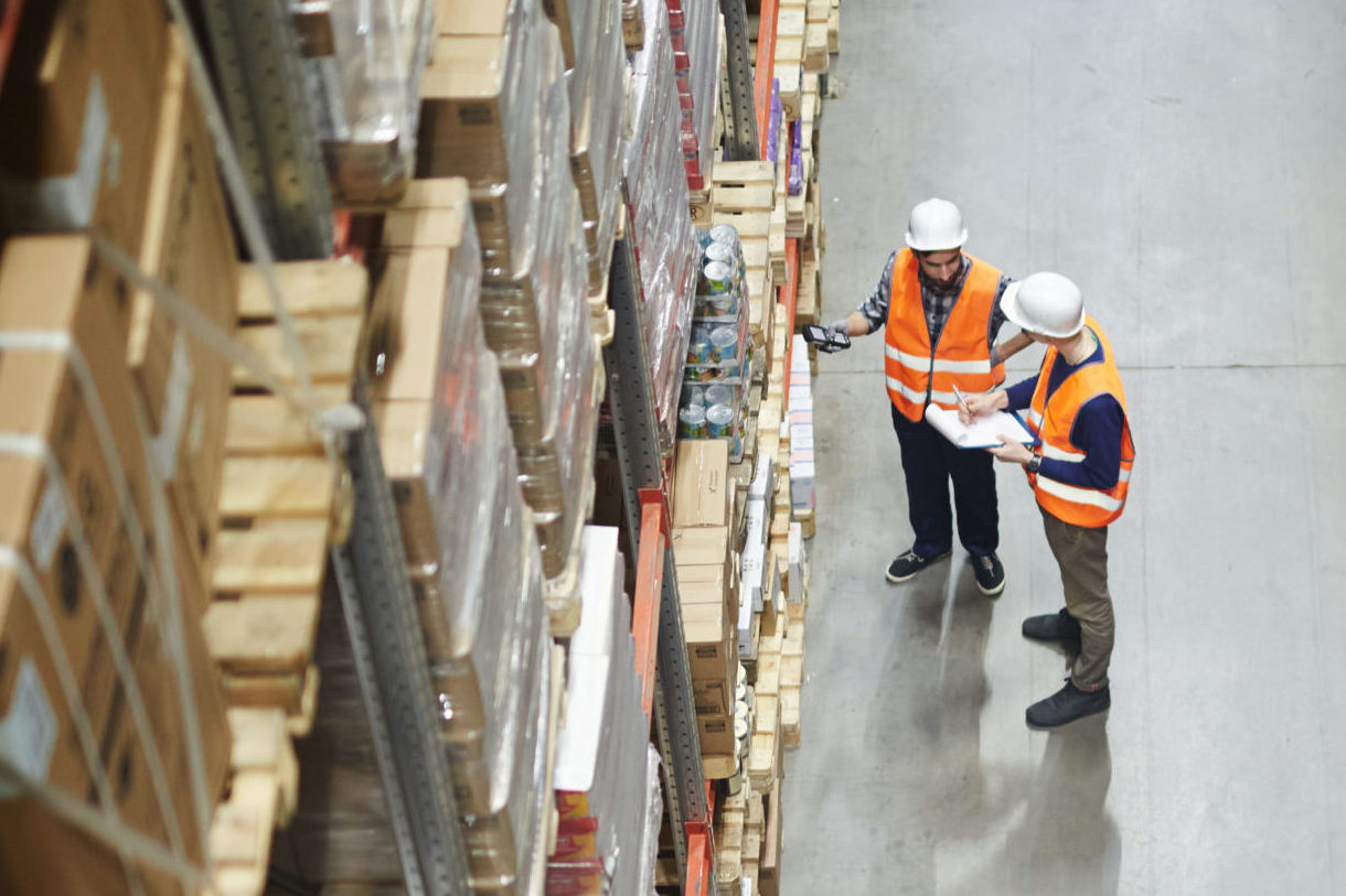 Bedrijven willen meer voorraad aanhouden om zich in te dekken tegen verstoringen van hun aanvoerlijnen.