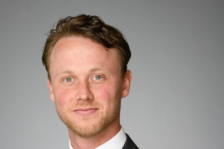 Sven Poiesz versterkt DHG als Analist Asset Management