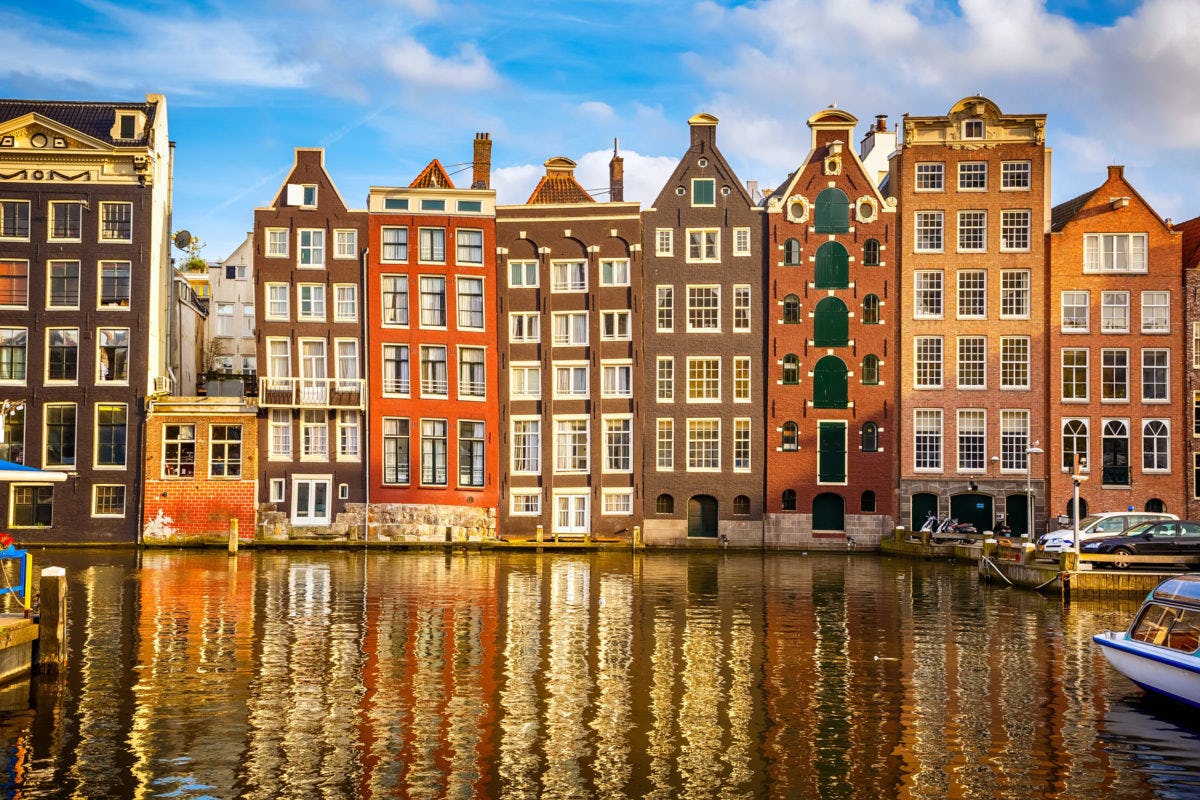 Amsterdam maakt eind aan illegaal gebruik 1400 huizen