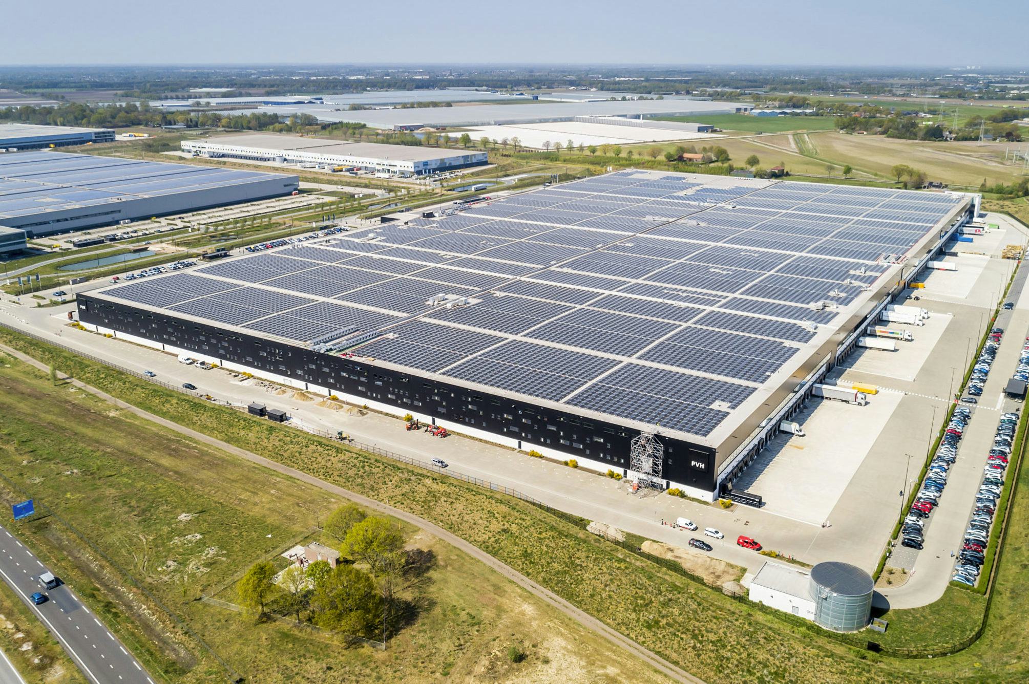 Trade Port Noord wordt vooral gebruikt voor grootschalige logistiek.
