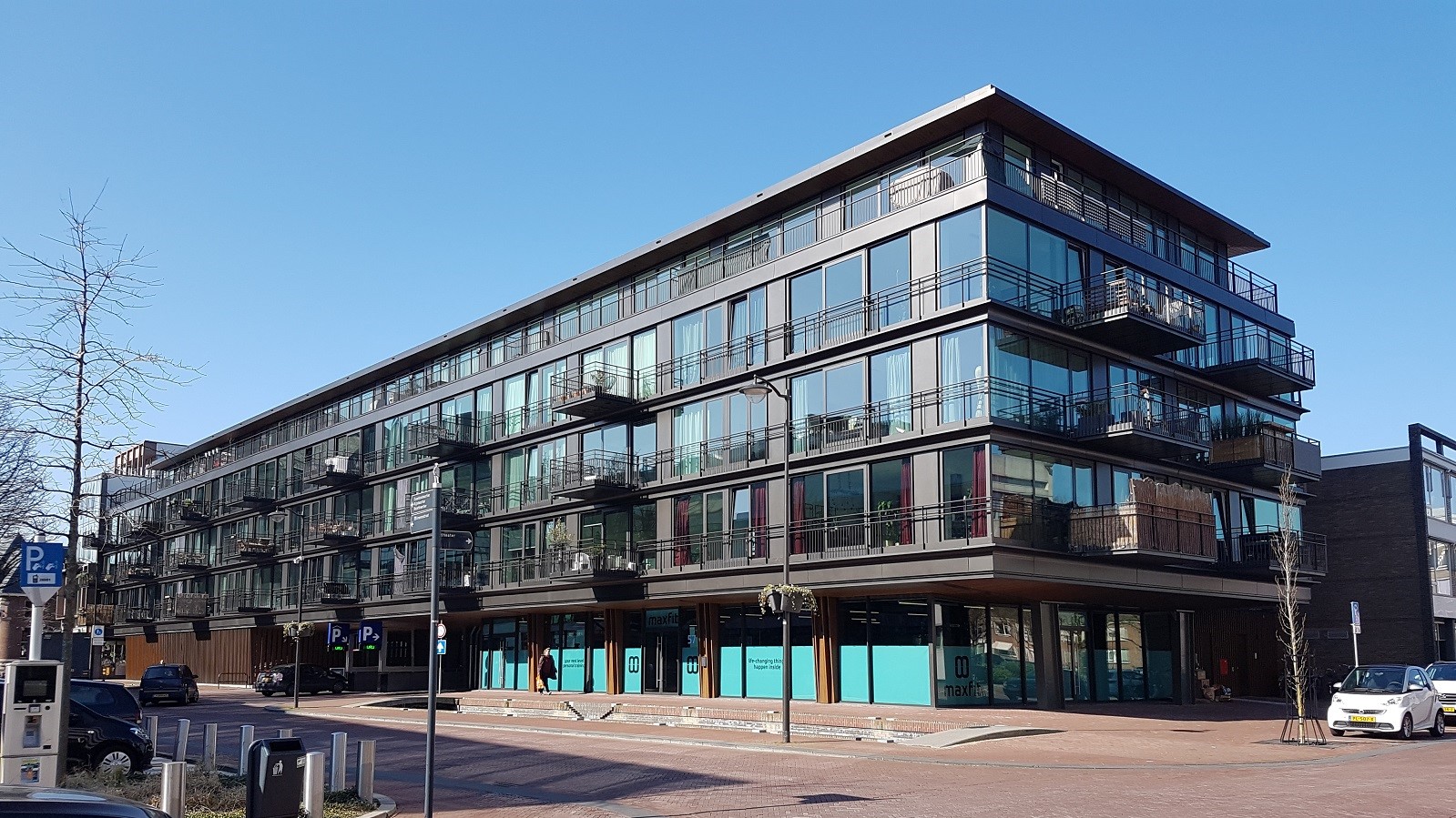 Voormalig kantorencentrum Arnhem, nu zijn er appartementen in het gebouw.