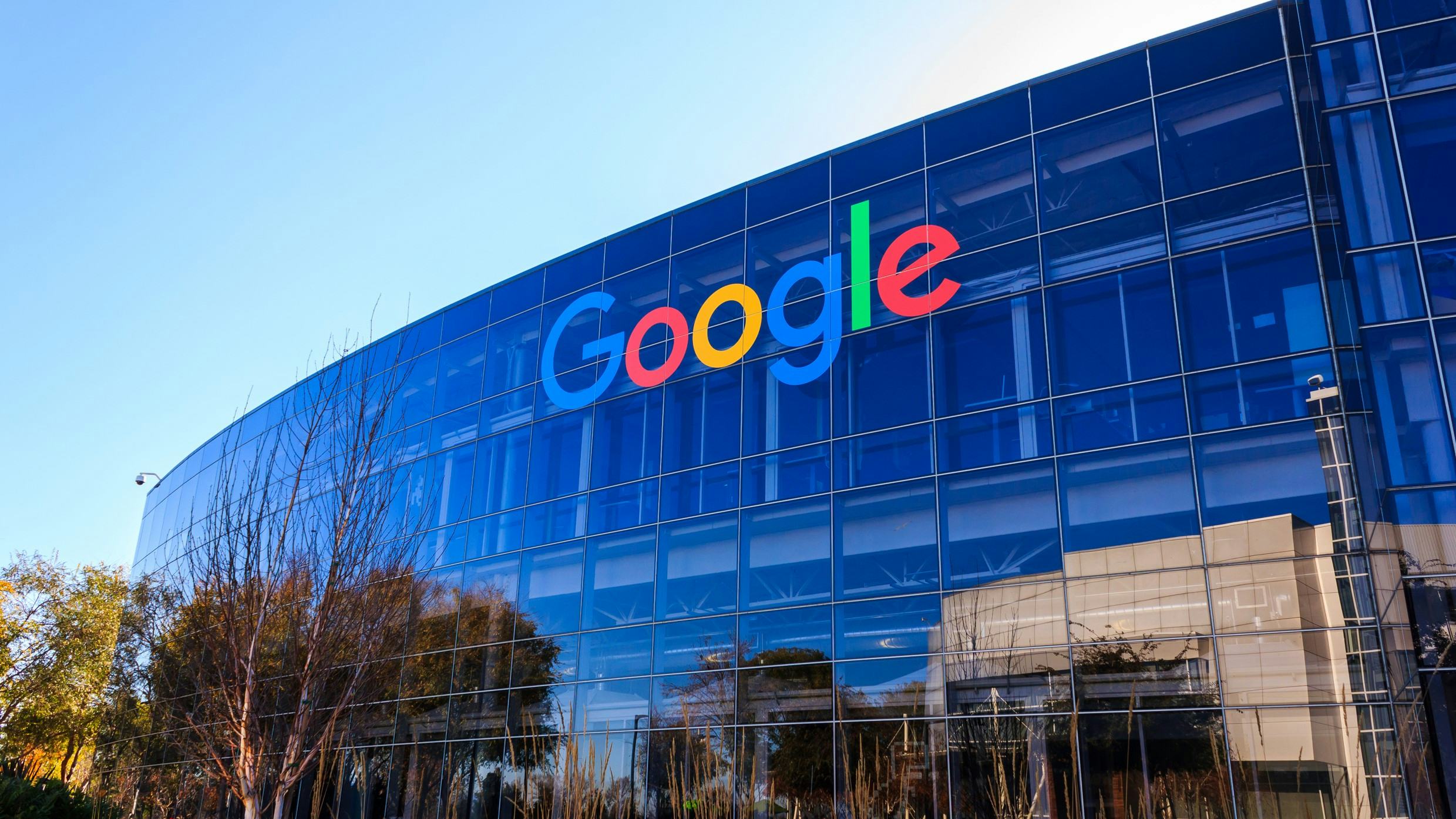 Google investeert stevig in terugkeer naar kantoor