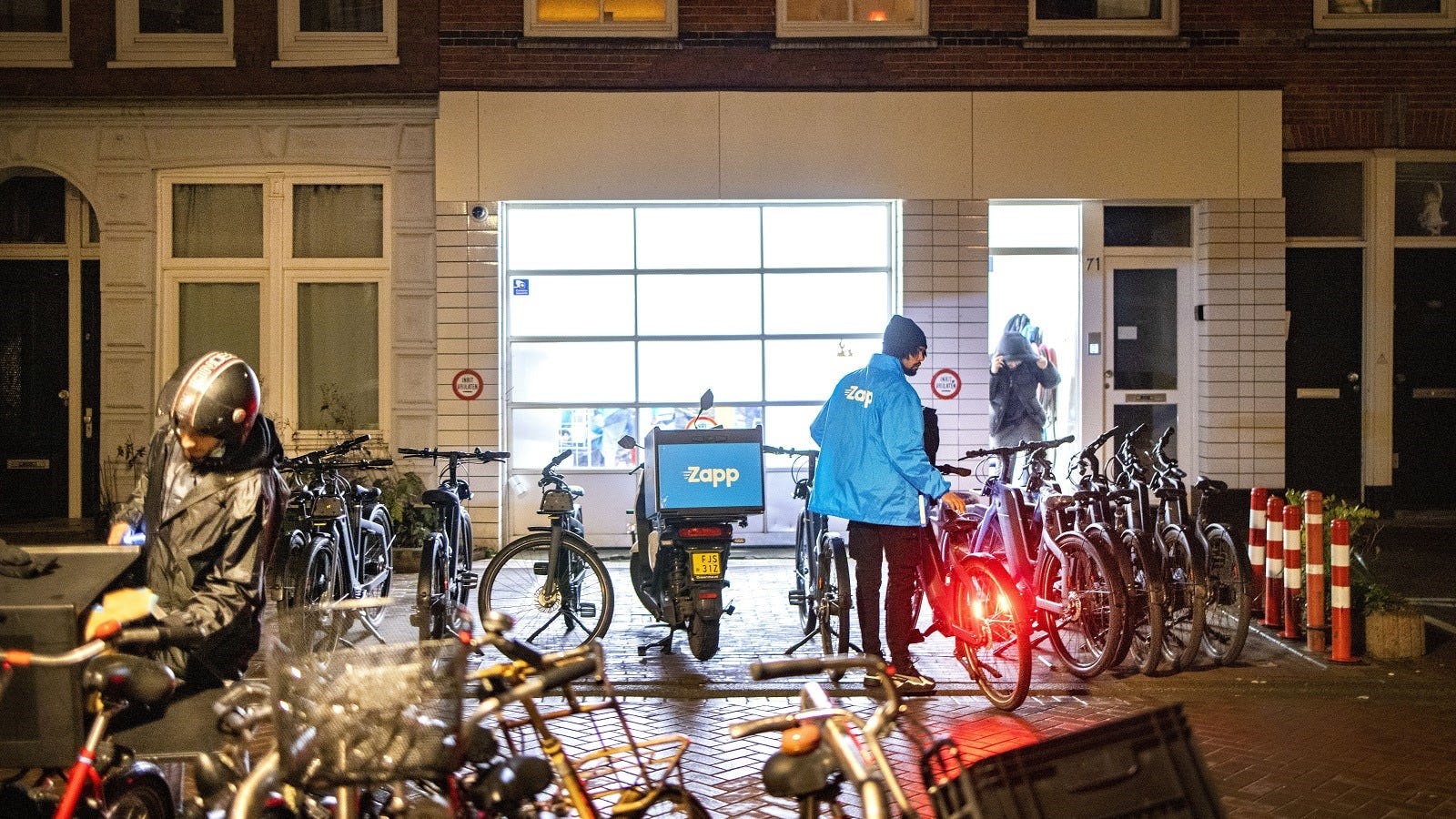 Darkstore van flitsbezorger Zapp aan de Fagelstraat in Amsterdam. Foto: ANP / Hollandse-Hoogte / Ramon van Flymen