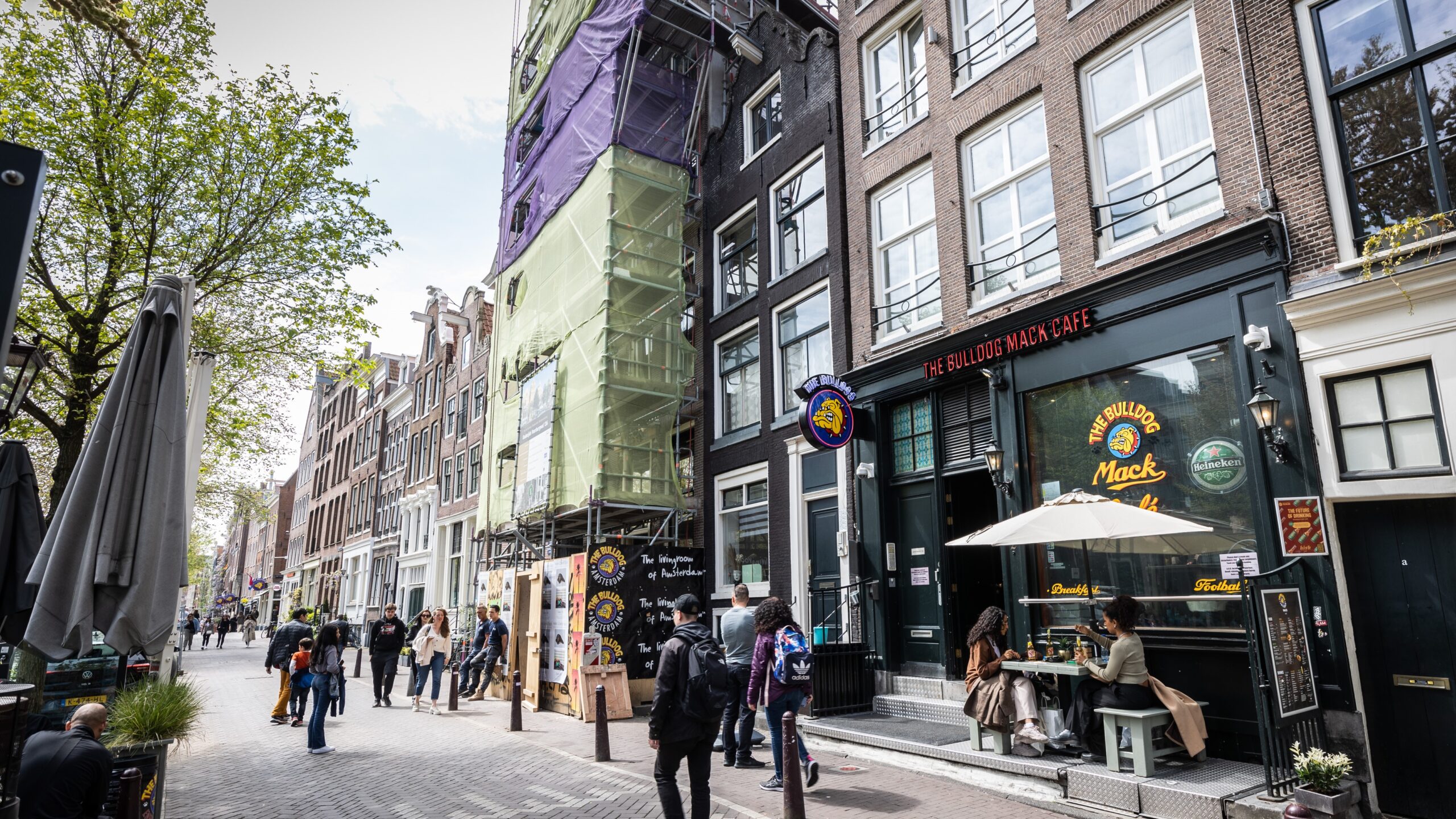 Oudezijds Voorburgwal 134 Amsterdam. Foto: Diederik van der Laan / Dutch Photo Agency