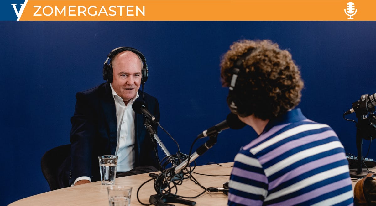 Rudolf Bak (links) in gesprek met Peter Hanff