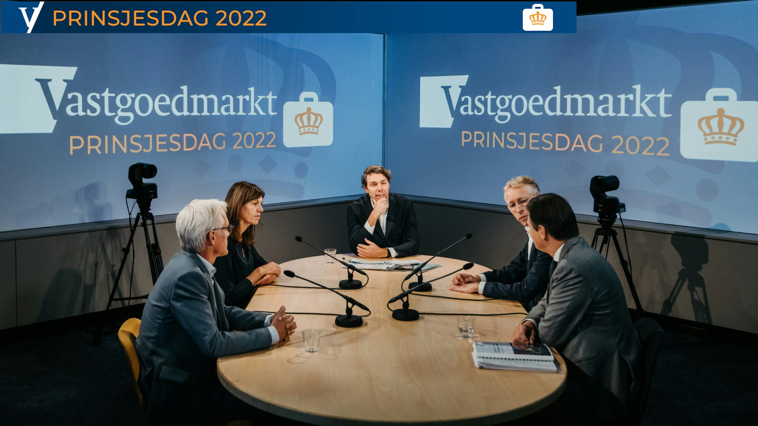 v.l.n.r. Kaj Deana, Marja Appelman, debatleider Servaas van der Laan, Harm Janssen, Bartjan Zoetmulder. Foto: Annick Elzenga