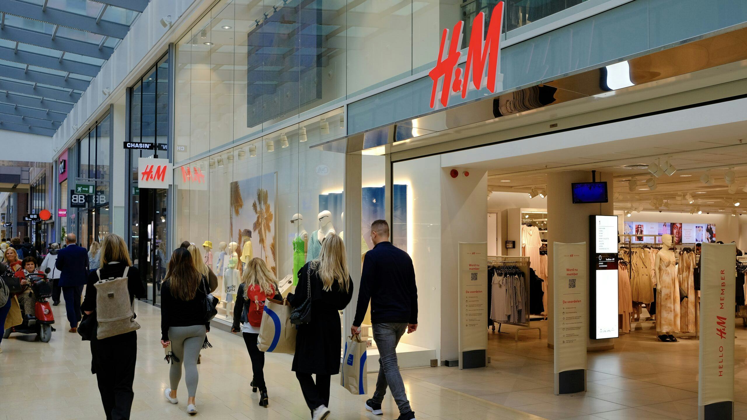 Kledingketen H&M heeft flink te lijden onder vertrek uit Rusland
