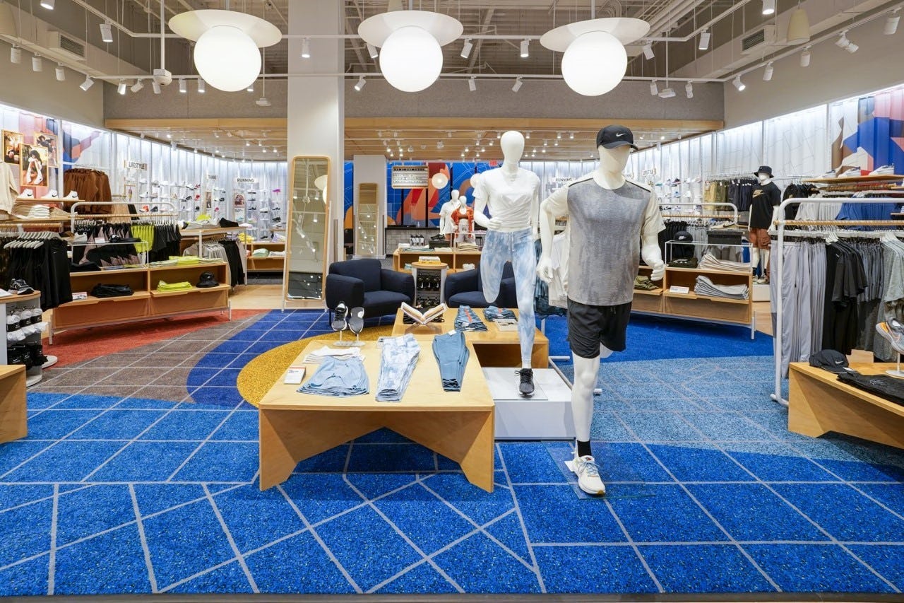 Nike winkel het centrum van Haarlem