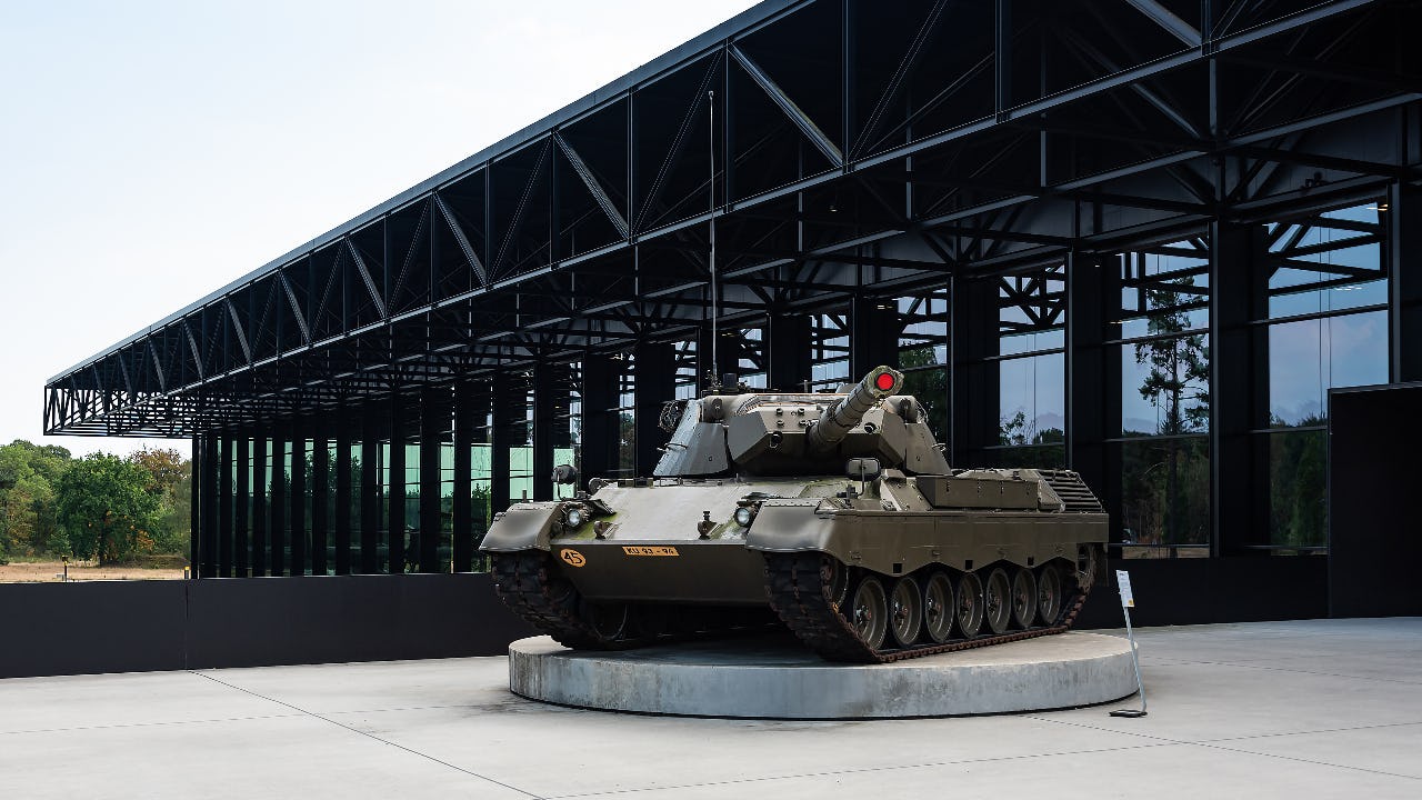 Het Nationaal Militair Museum in Soesterberg is één van de gebouwen dat tot stand kwam met een DBFMO-contract. Beeld Shutterstock
