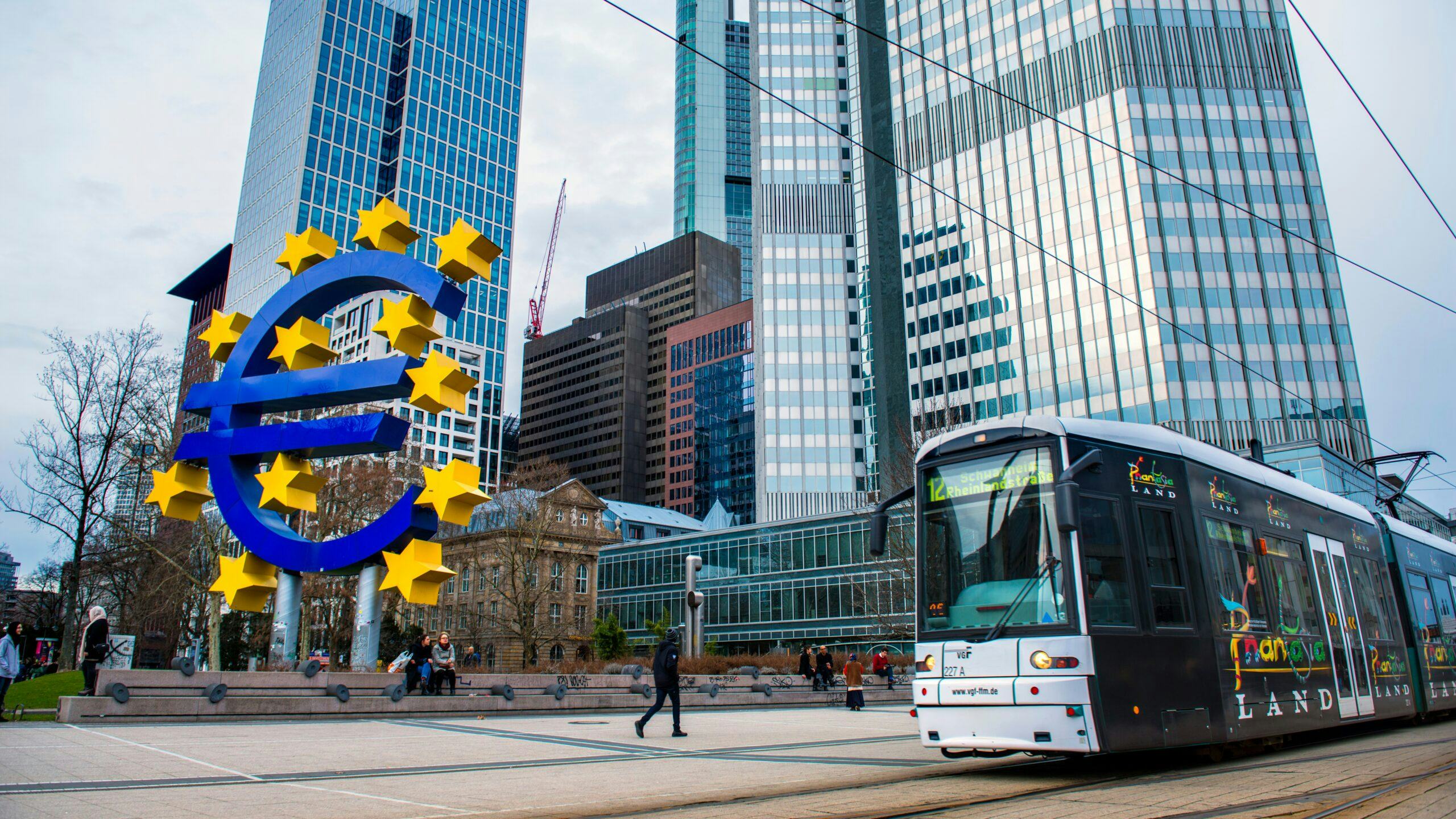 ECB-beleidsmaker: rente verder omhoog om inflatie te beteugelen