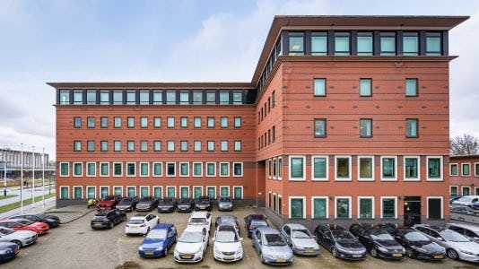 Ontwikkelaar koopt kantoorpand in Hoogvliet