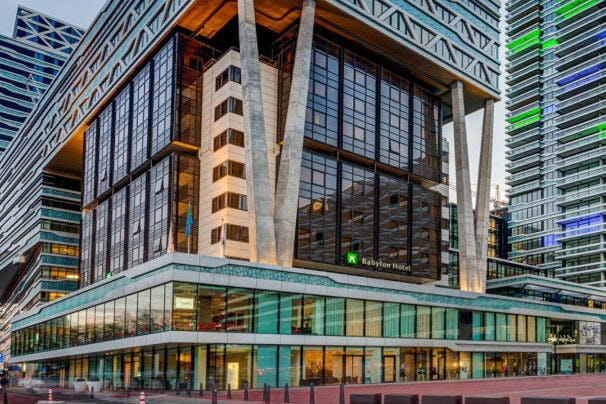 New Babylon is ook na elf jaar nog een stralende landmark