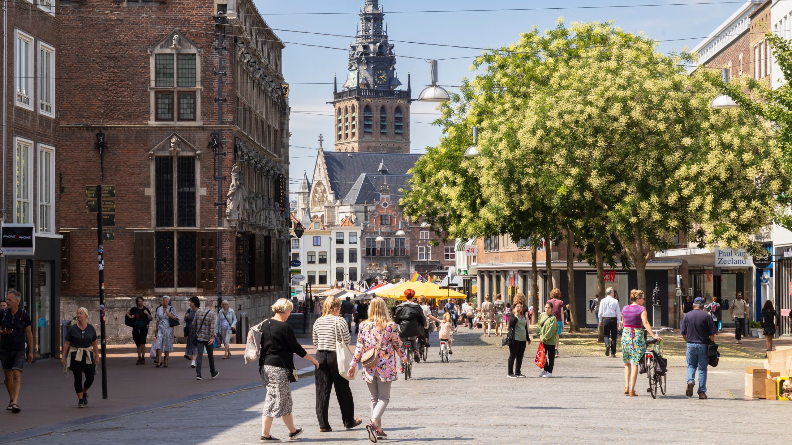 Nijmegen wil auto's gaan inperken. Bron: Shutterstock