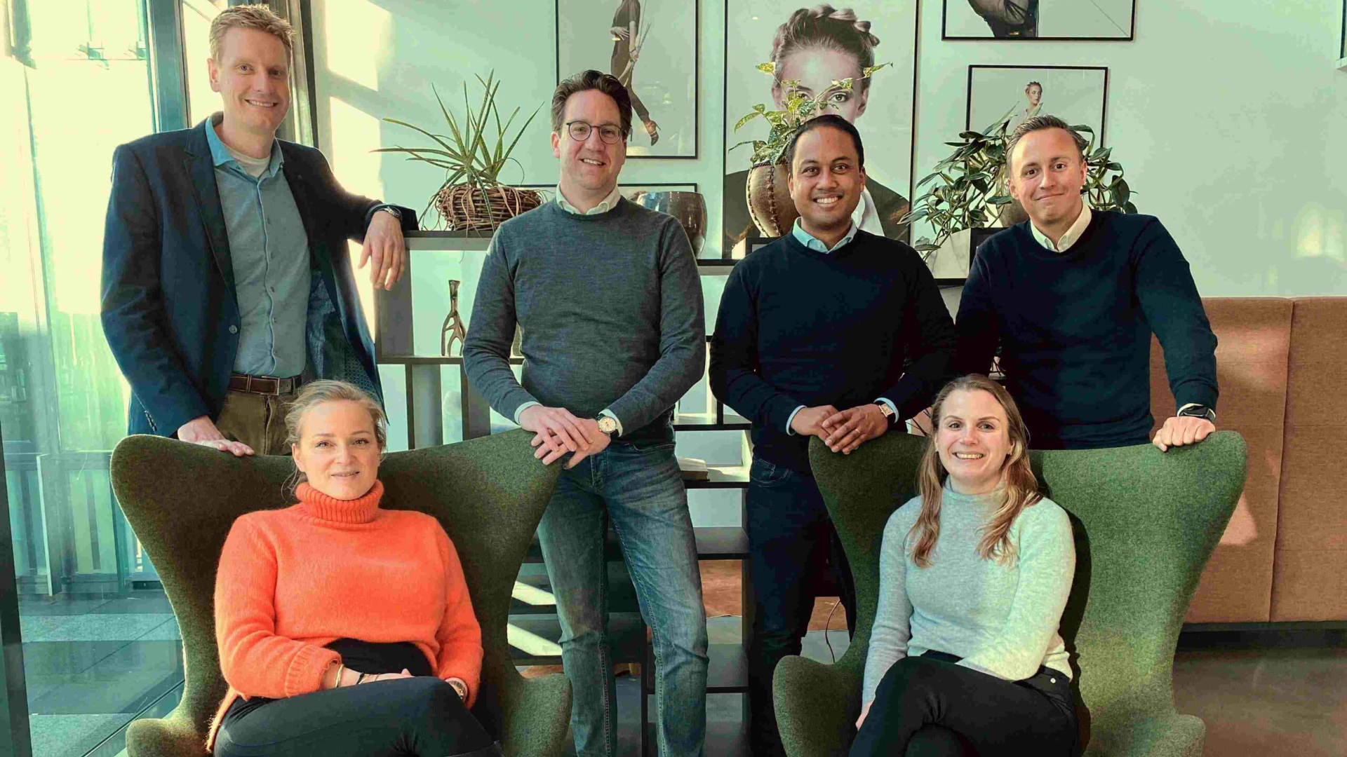 Vlnr, staand: Hedman Vellenga, Justin Gijsen, Melvin Mokarso, Maikie Bosch.
Vlnr, zittend Stephanie Greter, Wilanka Prins
