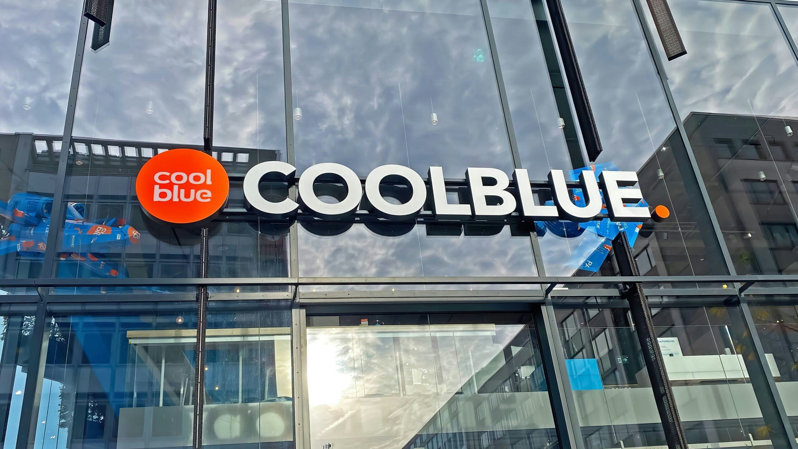Coolblue boekt recordomzet en draait weer winst ondanks 'moeilijke omstandigheden'