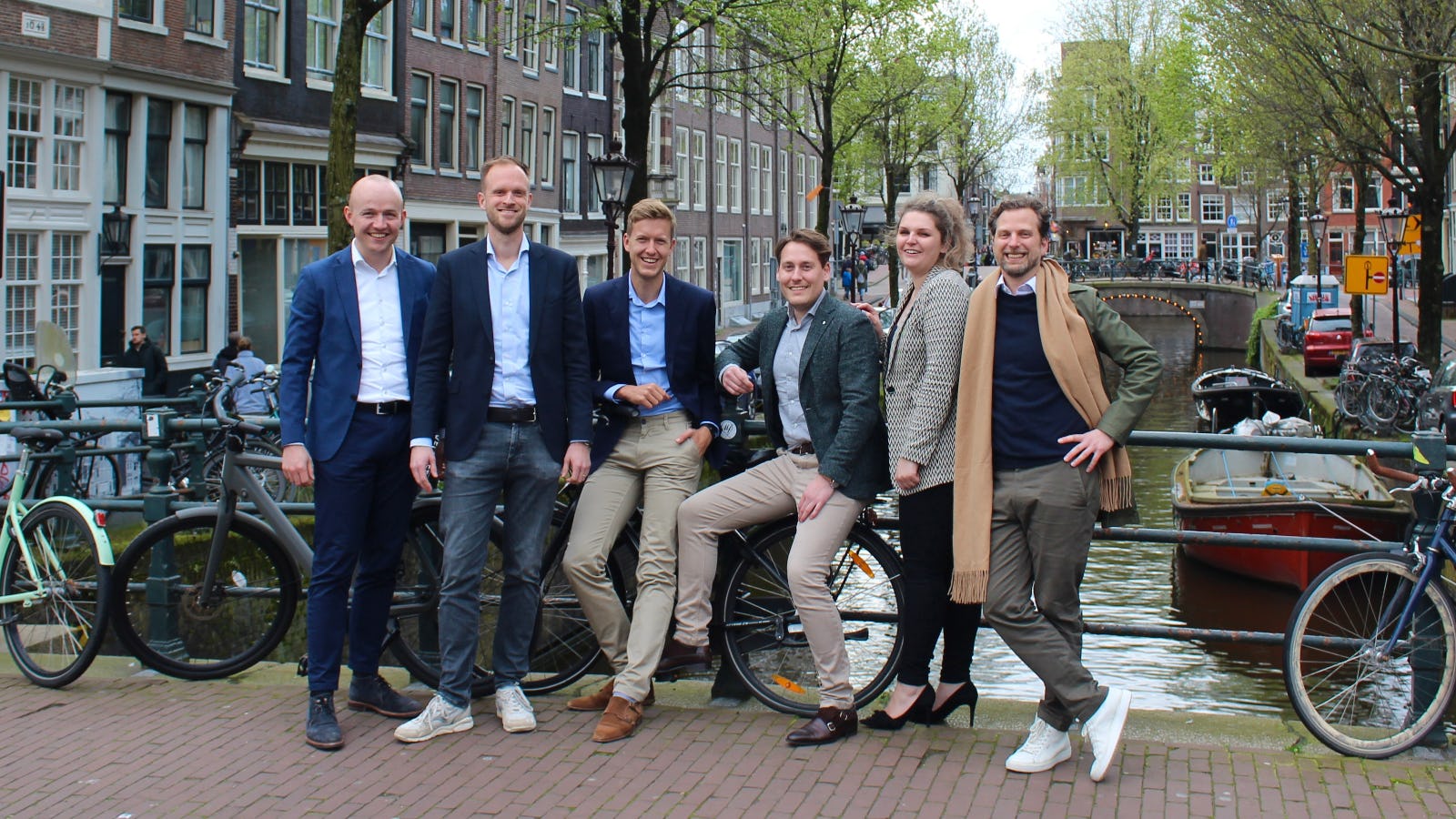 V.l.n.r.: Harm van der Weiden (voorzitter), Bob Poot (algemeen bestuurslid), Brian Tool (secretaris), Maikel Aarts (bestuurslid activiteiten), Kirsten de Goede (penningmeester) en Andreas Lambrinos (bestuurslid activiteiten).