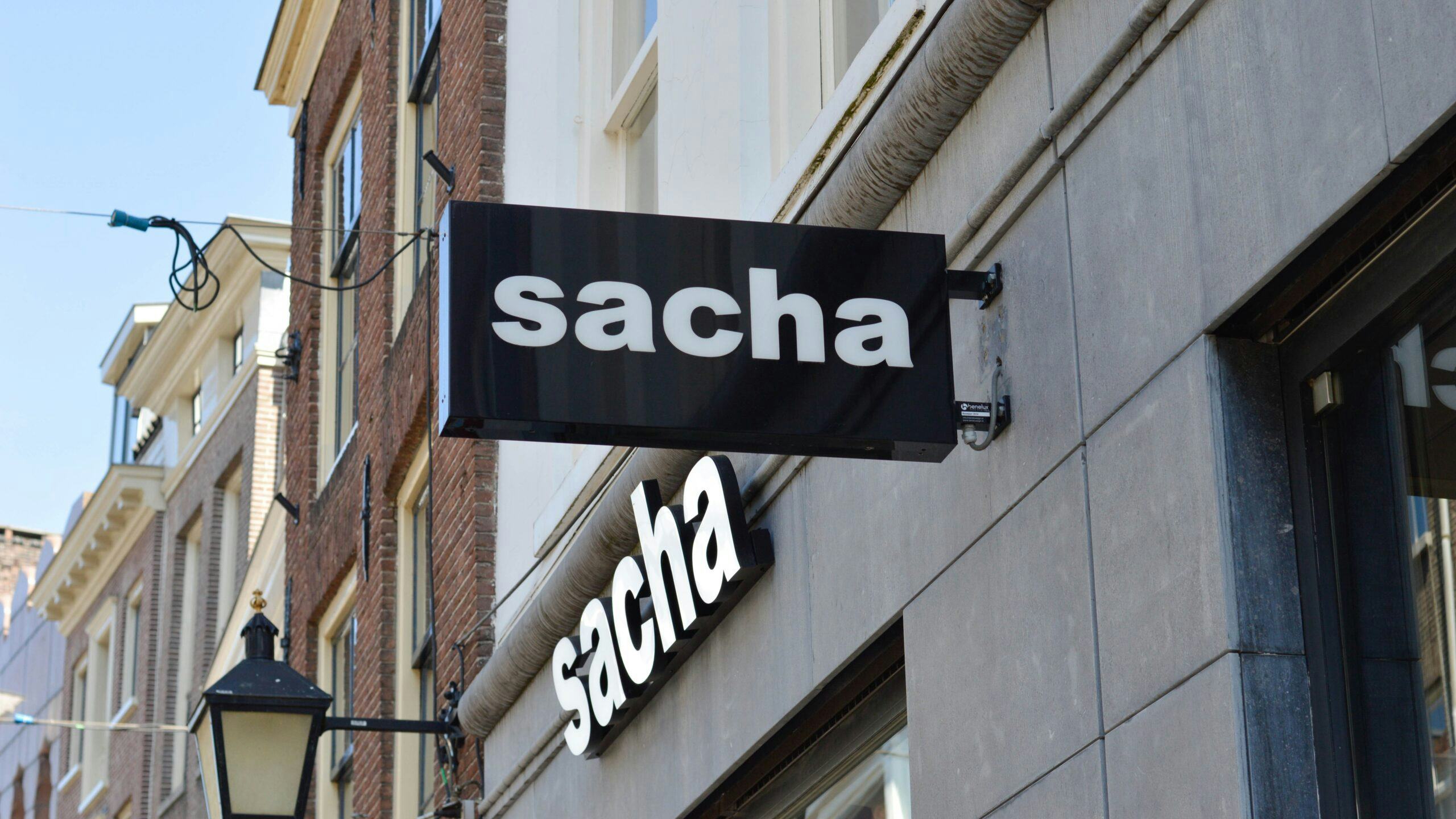Schoenenketen Sacha sluit bijna alle fysieke winkels