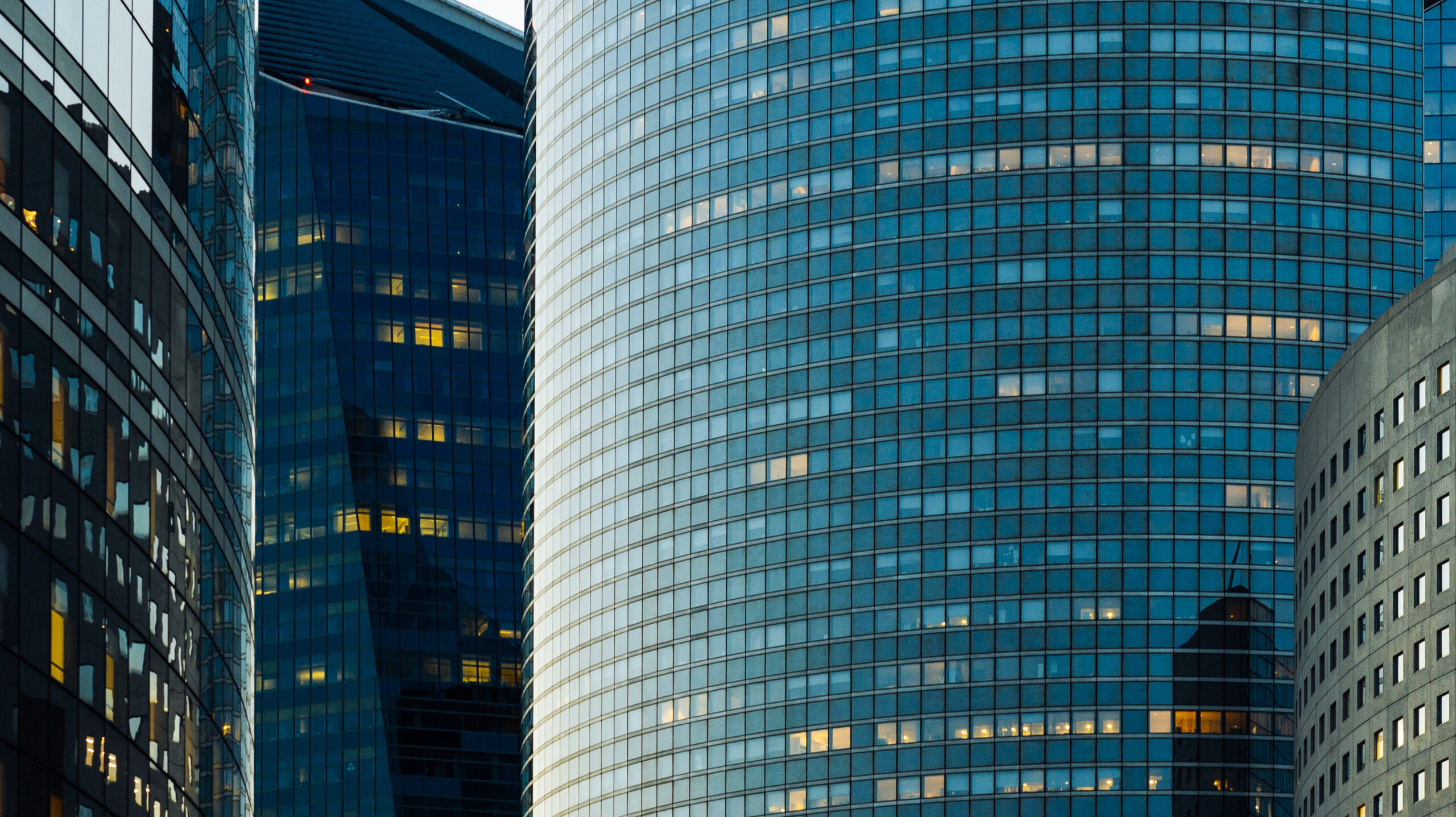 Kantoorgebouwen in Parijs. Beeld: Sergii Molchenko / Shutterstock.