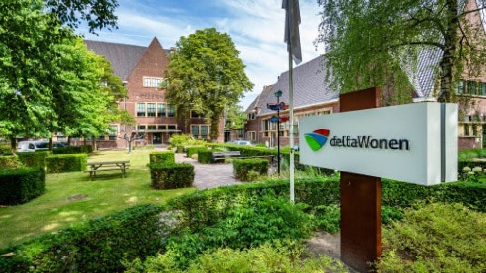 Stichting Deltawonen koopt monumentaal kantoorgebouw in Zwolle