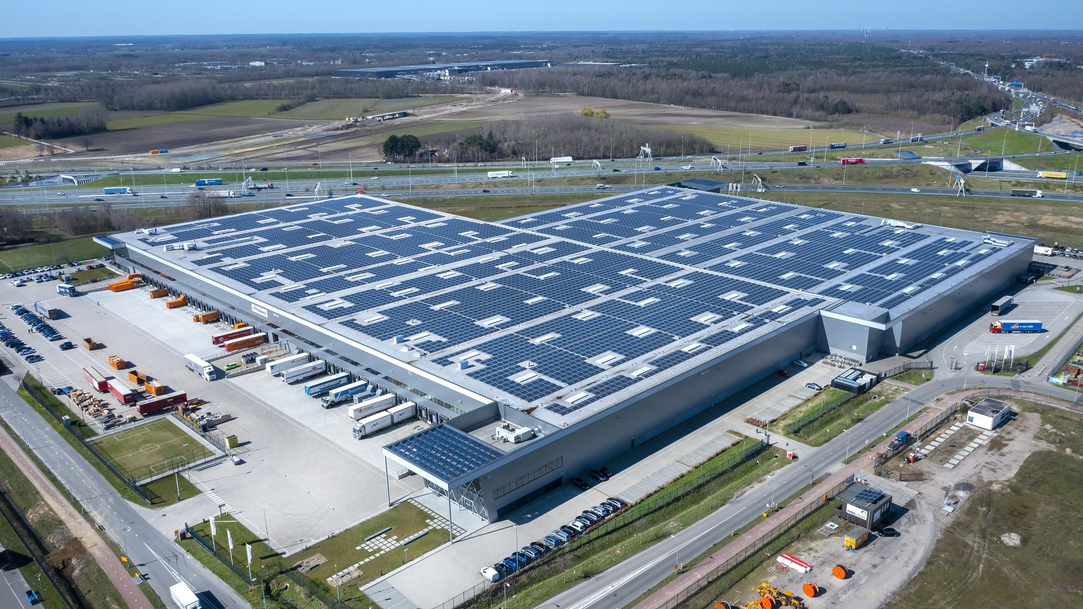 Een groot distributiecentrum van Prologis in Eindhoven. 