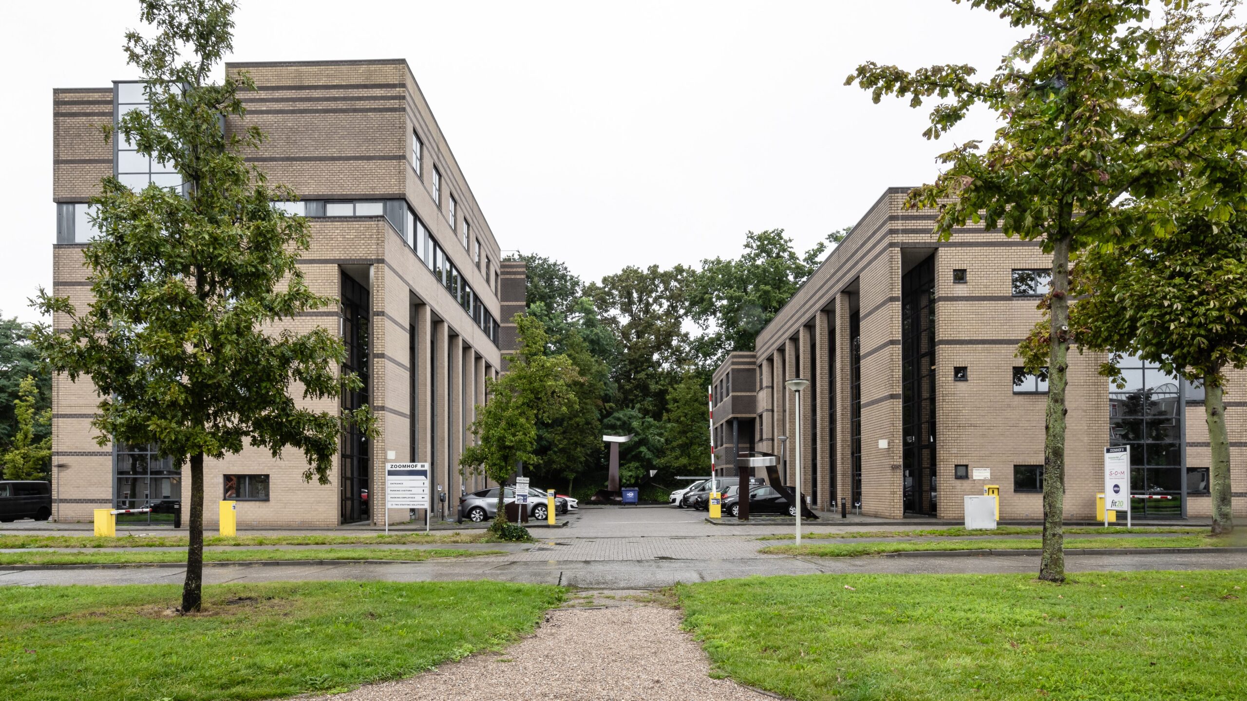 De kantoorcomplexen die verkocht zijn