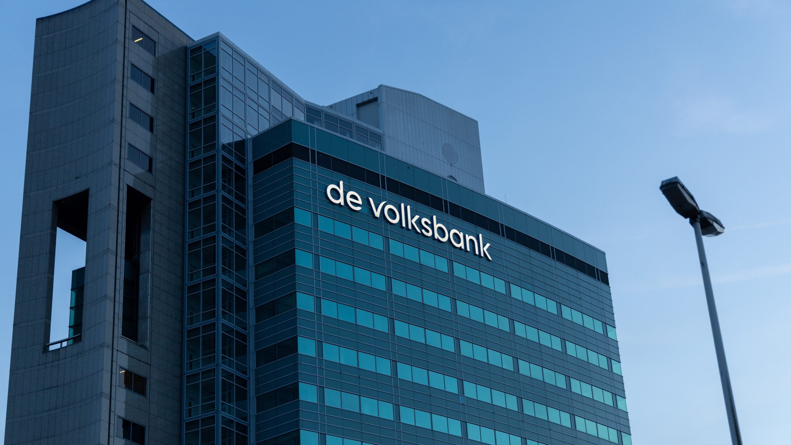 Shutterstock/PixelBiss