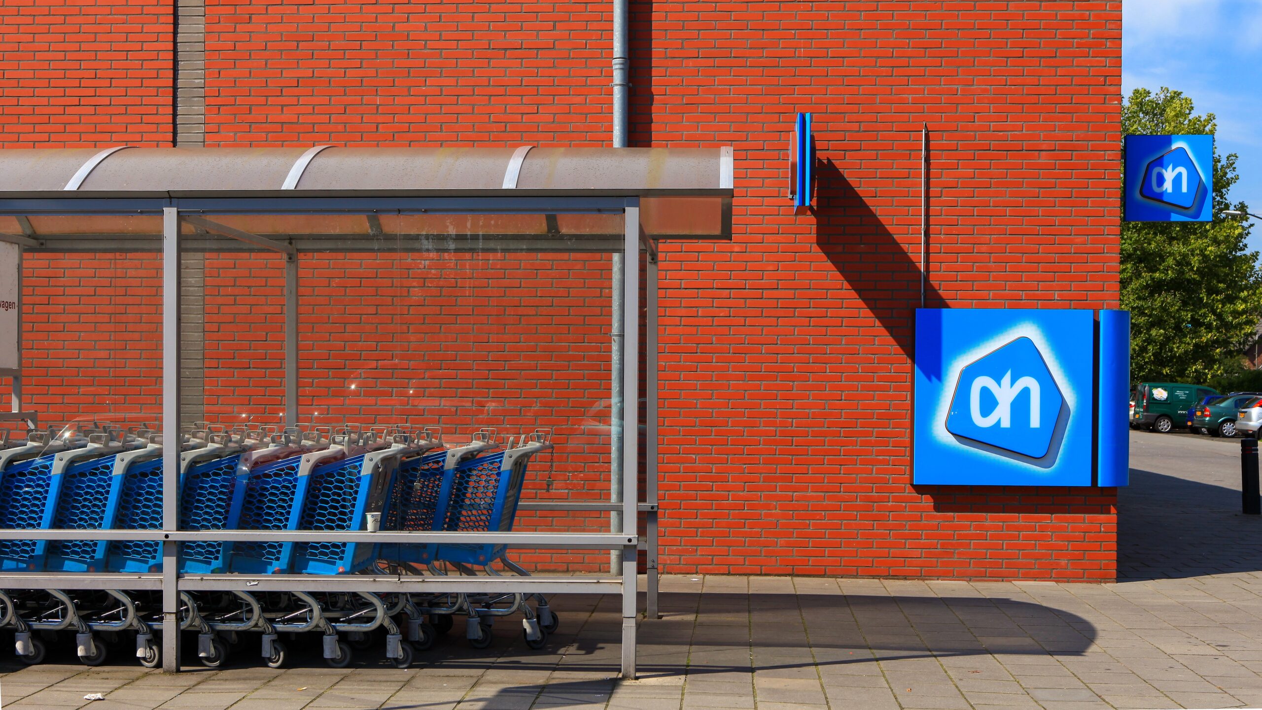 Grotere merken zoals Albert Heijn halen volgens de adviseurs van Macellum wel de 4 à 5 procent winstmarge. Beeld: StockStudio Aerials/Shutterstock