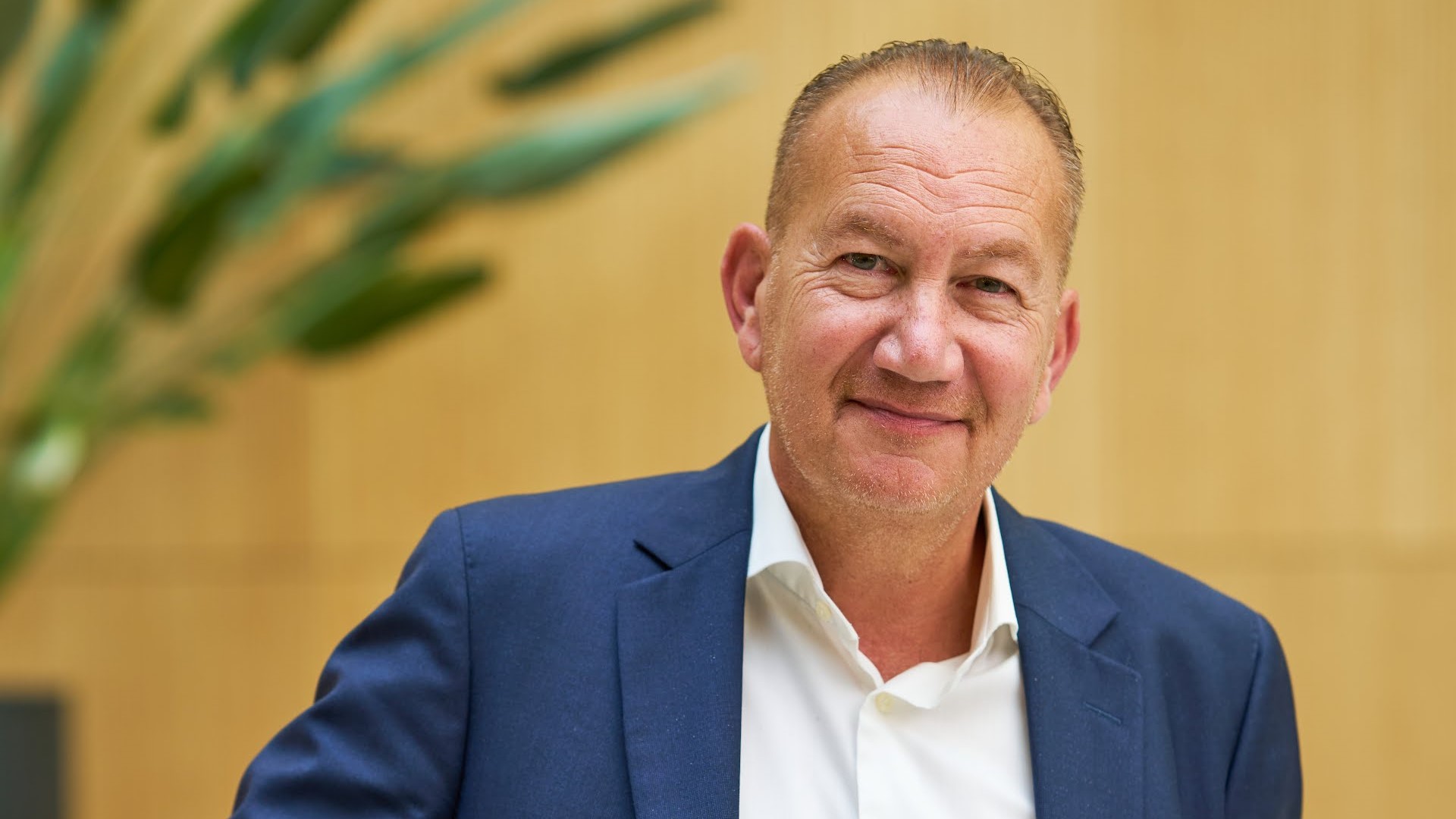 Met instemming van de ledenraad is Christian Steven (Steve) Evers (59) benoemd tot nieuwe algemeen voorzitter van de NVM. Hij volgt Lana Goutsmits-Gerssen op, die deze rol vervulde na het overlijden van Peter Brussel in oktober vorig jaar. Met Steve Evers haalt NVM een internationaa...