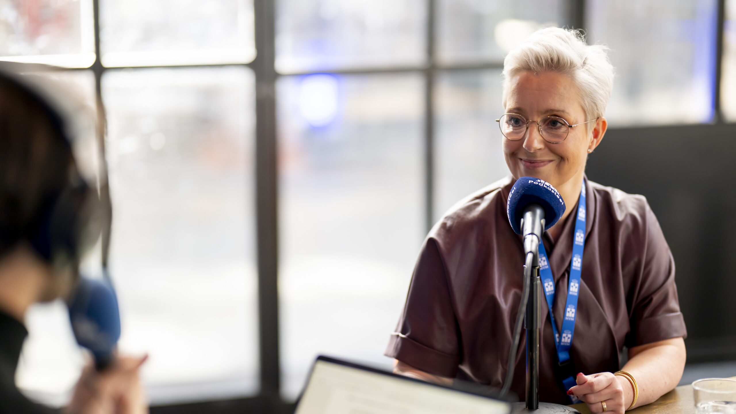 Lana Goutsmits-Gerssen, makelaar, taxateur en voorzitter van de vakgroep Wonen van NVM, was te gast in de NVM Podkas tijdens het ledenevenement van NVM: NVM HOTSPOT. 