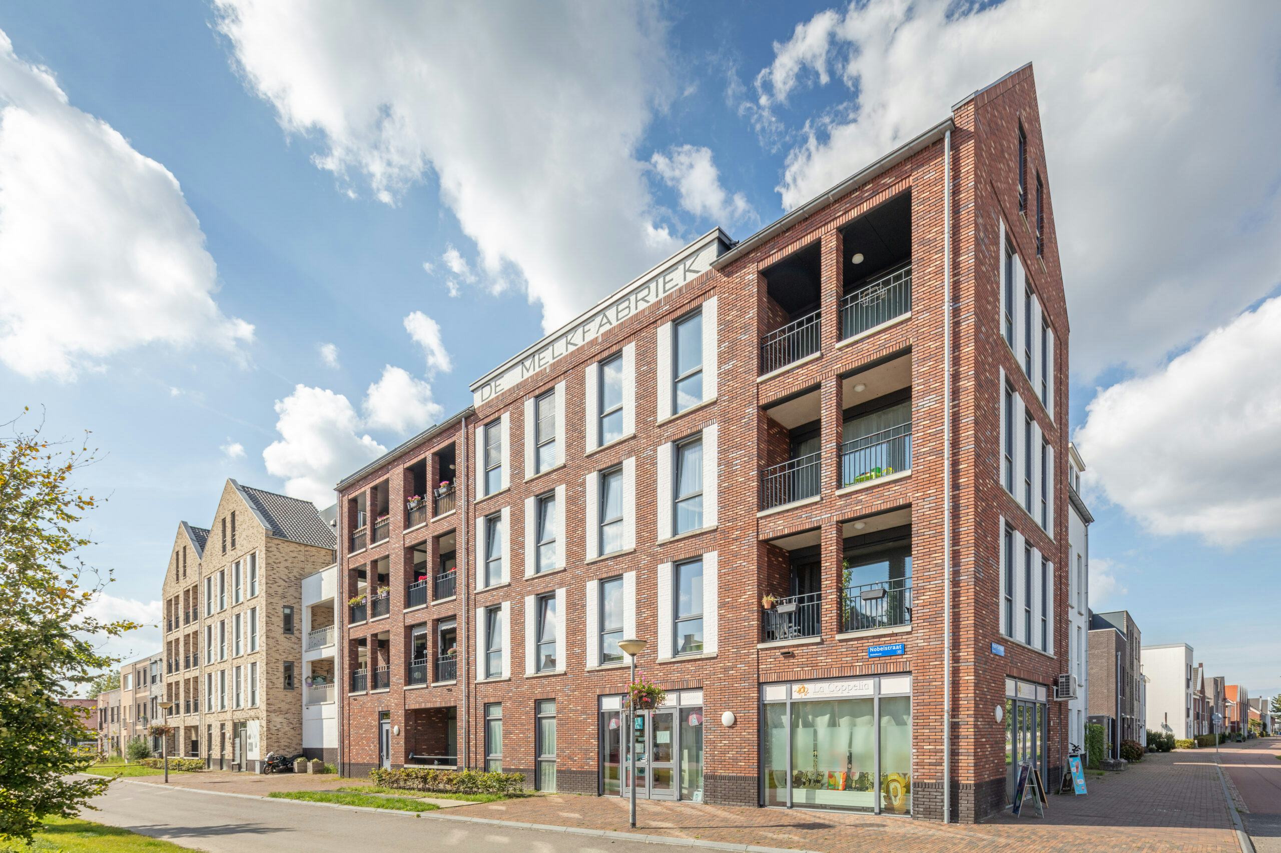 Almere – Nobelhorst.