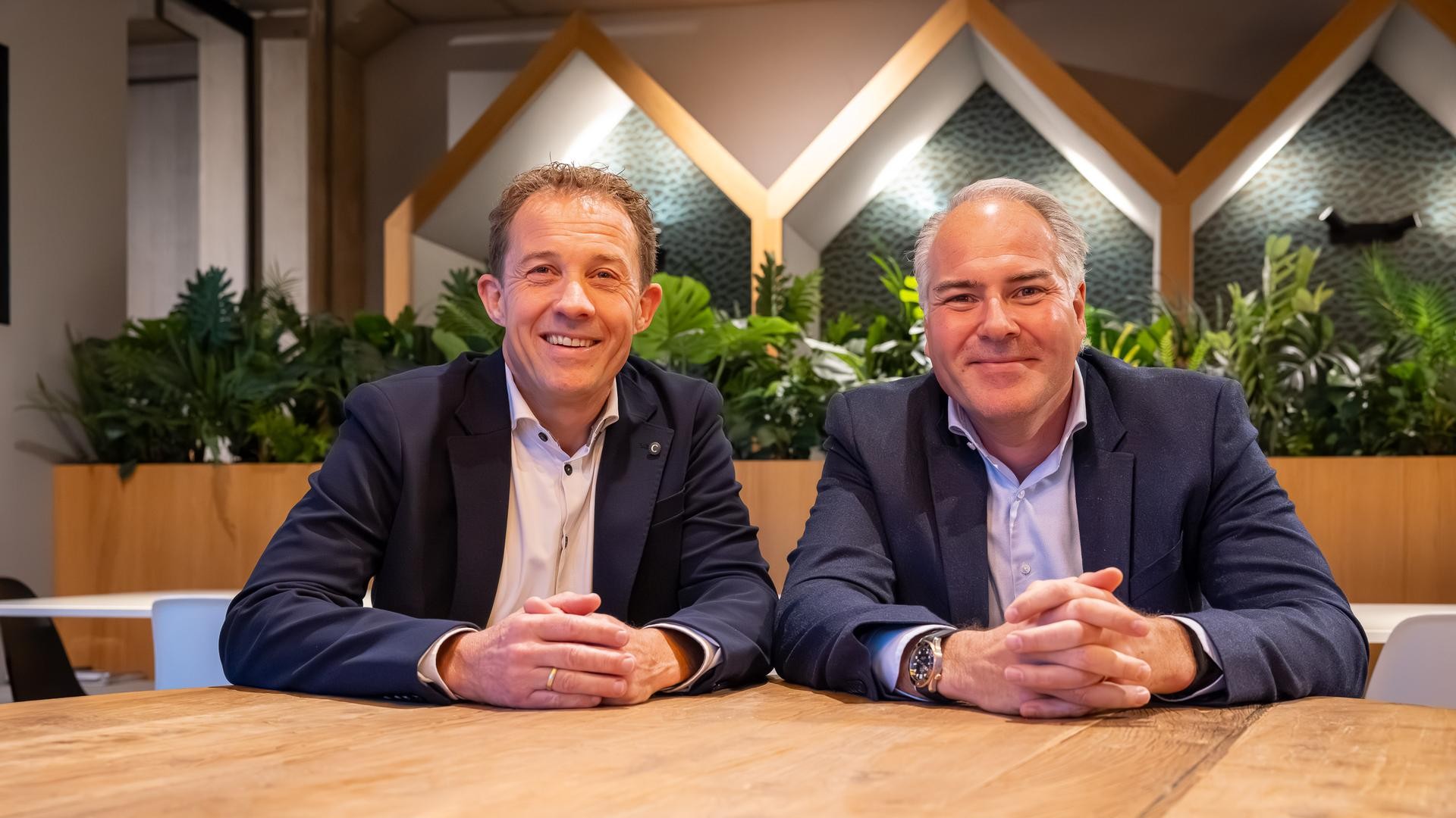 Durk van Loon (links) en Ivo van der Mark, ceo van Jajo.