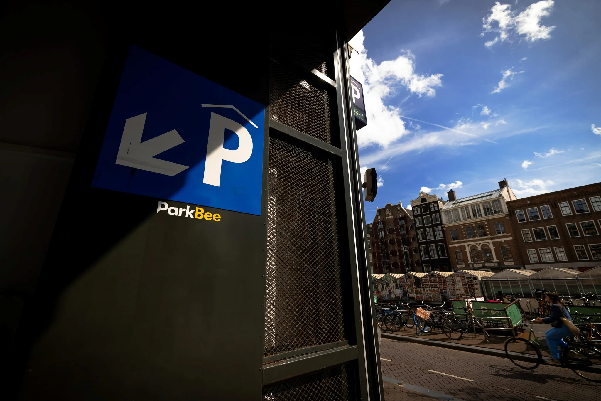 Parkeergarage Kalverstraat, een van de locaties waar ParkBee actief is.