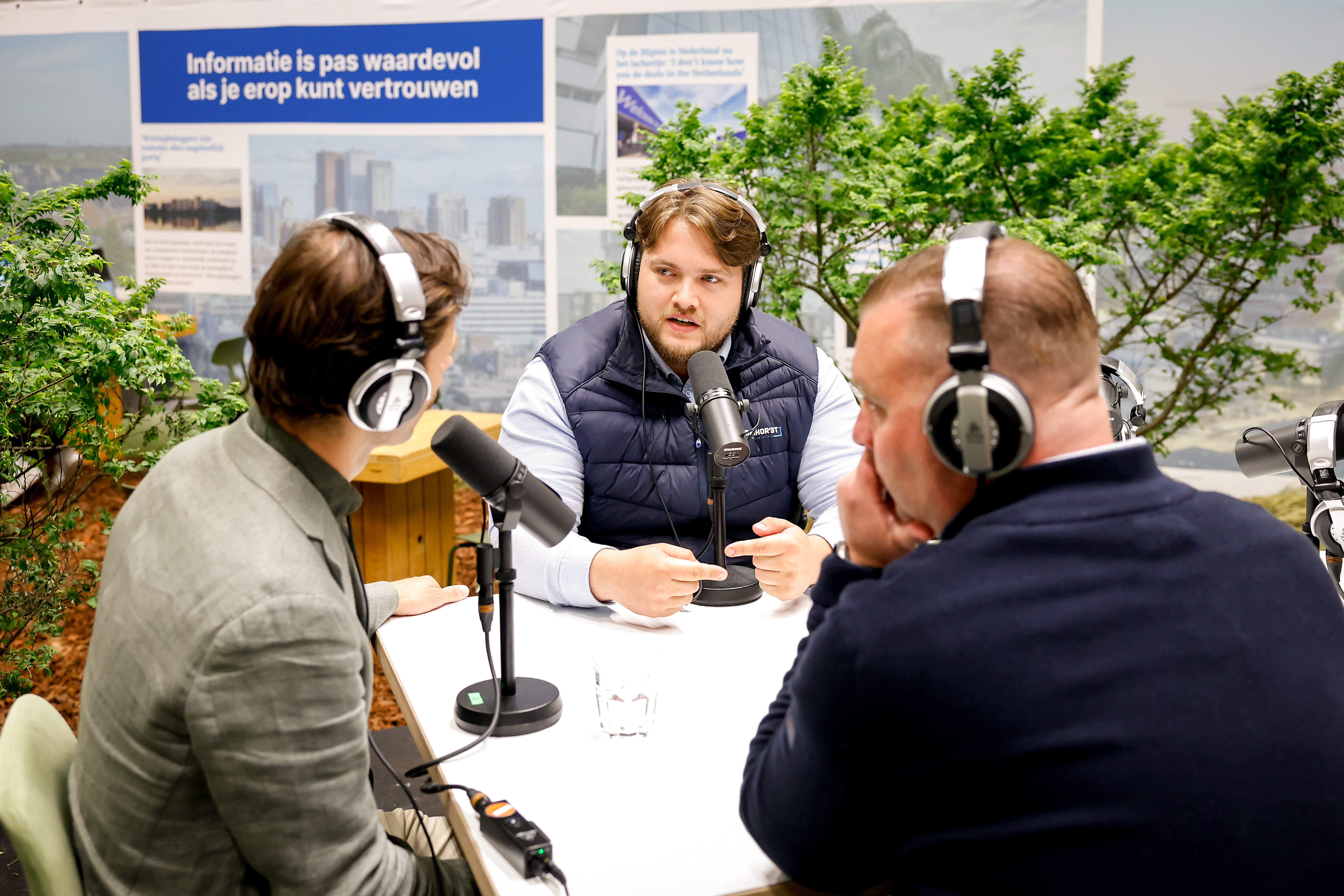 Erwin Veldman (midden) tijdens de podcast op de Provada. Foto: Eyesmile Photography