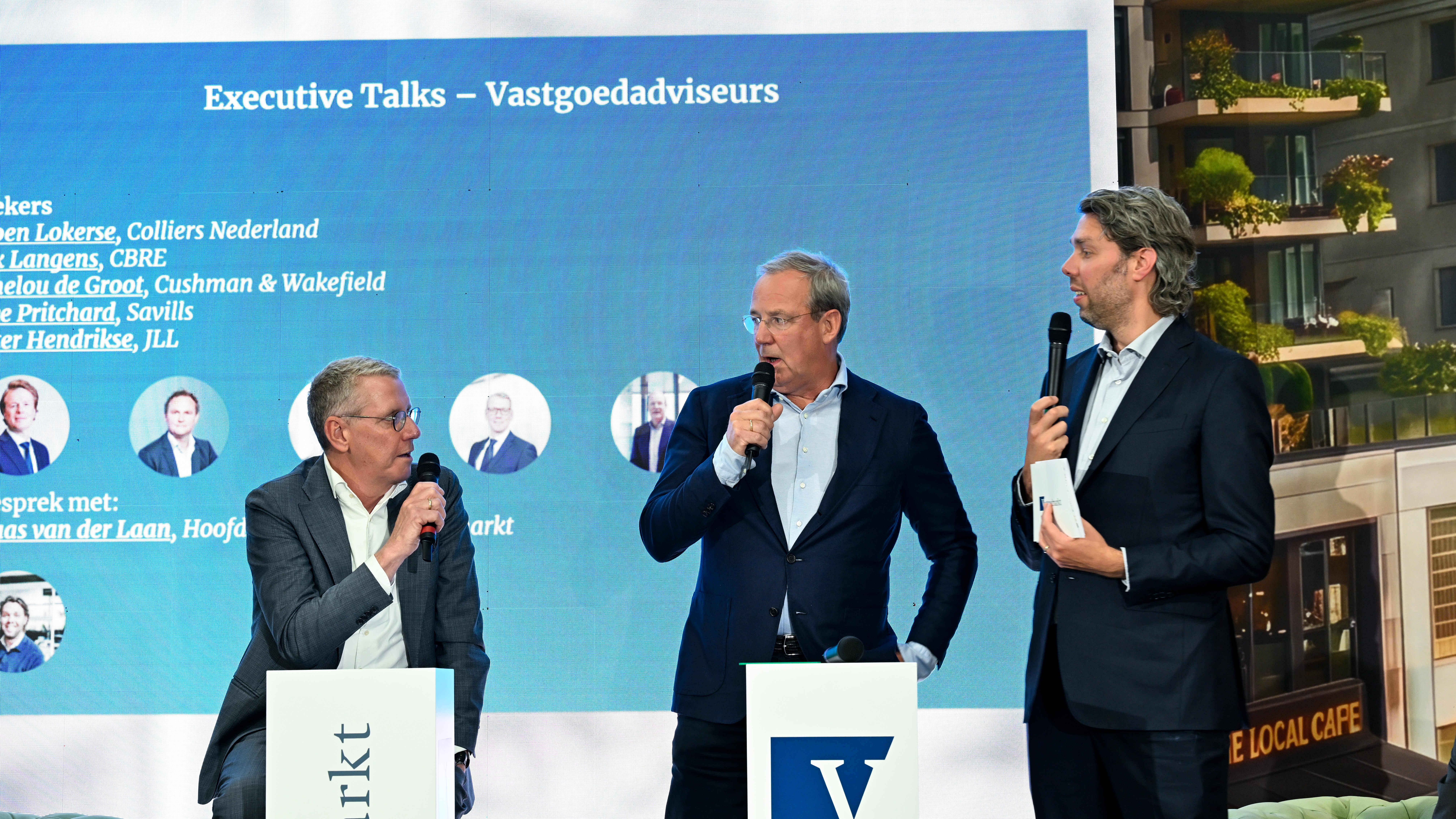 Pieter Hendrikse (midden): 'Elke tool die erbij komt, helpt ons om een nog betere vastgoedspecialist te zijn.' Foto: Kerry Prince