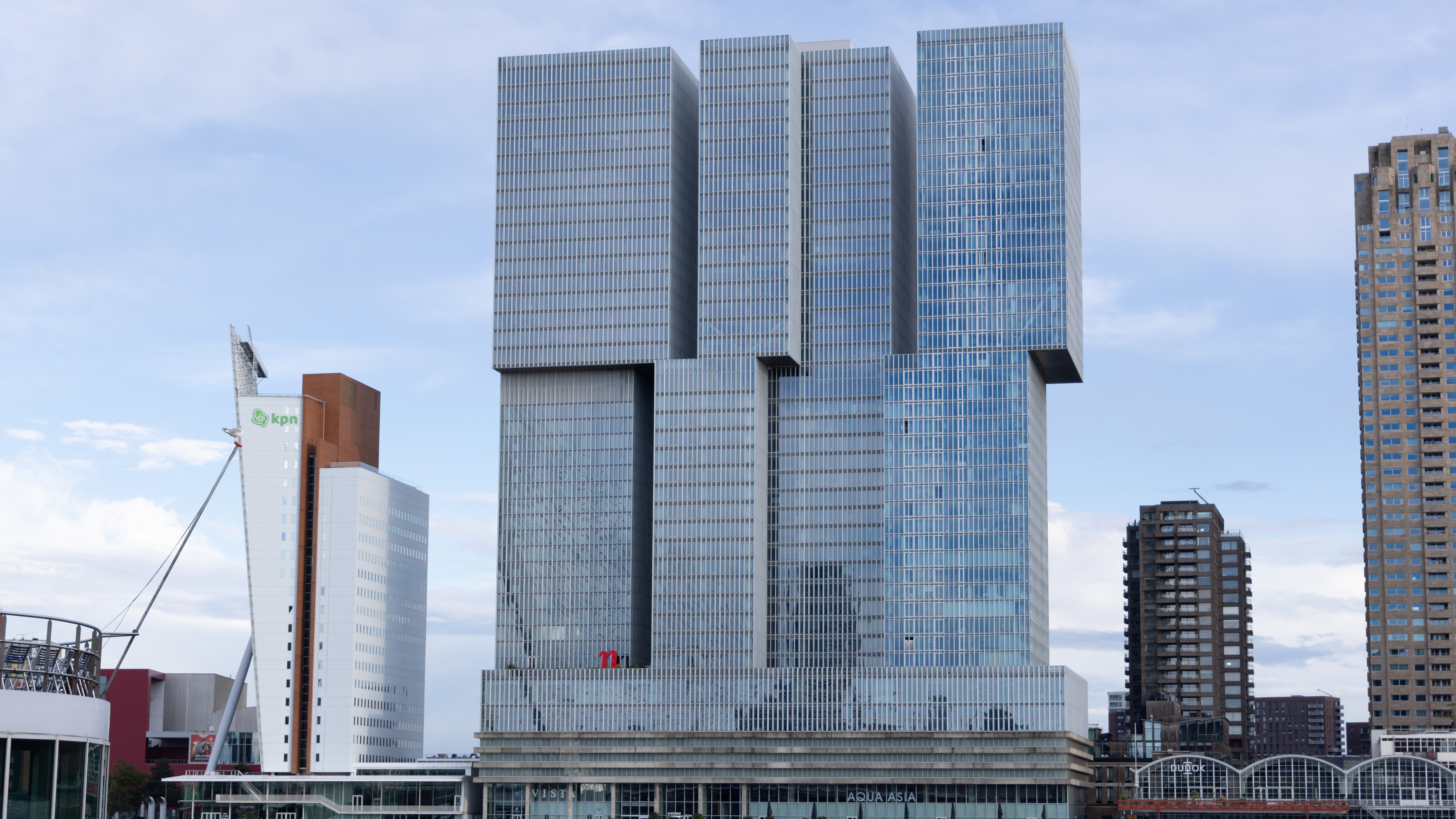 Het mixed use-gebouw De Rotterdam aan de Maas. Foto: 4kclips / Shutterstock.com